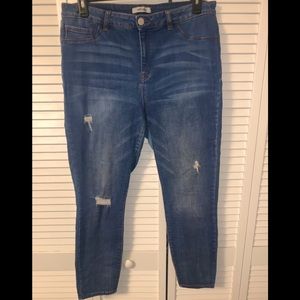 Distressed Skinny Jeans!